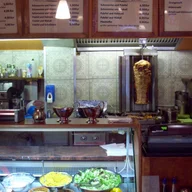 Esra Falafel logo