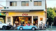 Lola Café logo