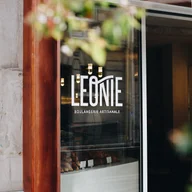 Leonie Bakery logo