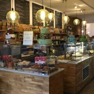 Nikki's Bakery logo