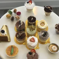 Iva's Sweet Parlour logo