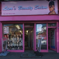 Lisa's Beauty Salon logo