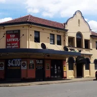 Rosehill Hotel logo