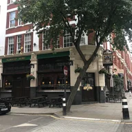 The Skinners Arms logo