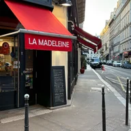 BOULANGERIE LA MADELEINE logo