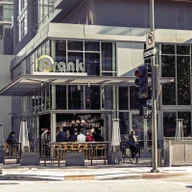 Prank Bar logo