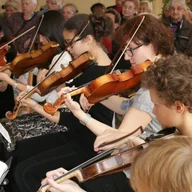 Music School Fleur De Lis logo