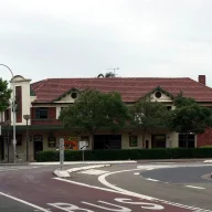 The Golden Fleece Hotel logo